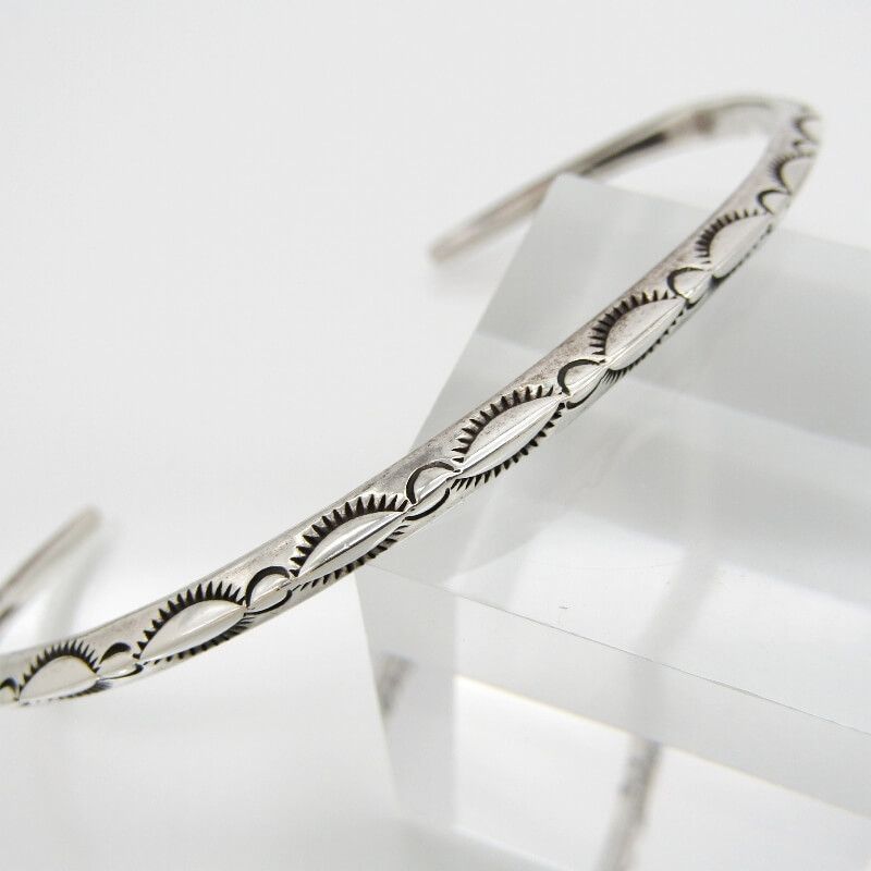 LARRY SMITH ラリースミス バングル EXTRA THIN TRIANGLE BANGLE LEAF