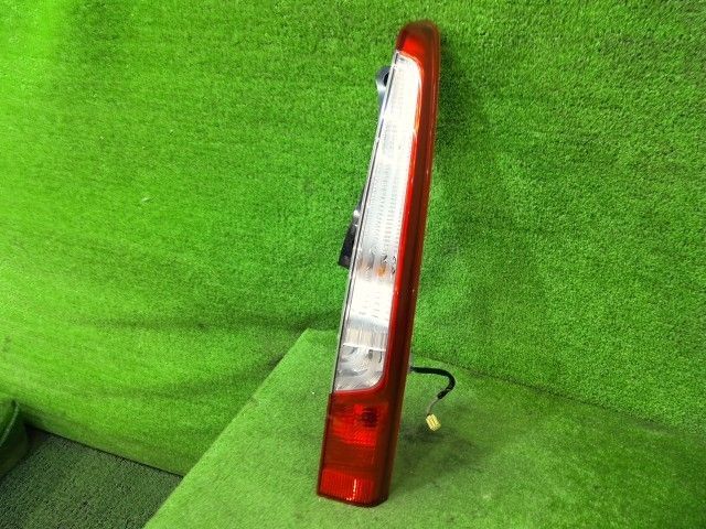 希少 綺麗 ムーブ ムーヴ L175s L185s ヴァレンティ テールランプ 希少 綺麗 ムーブ ムーヴ L175s L185s ヴァレンティ テールランプ