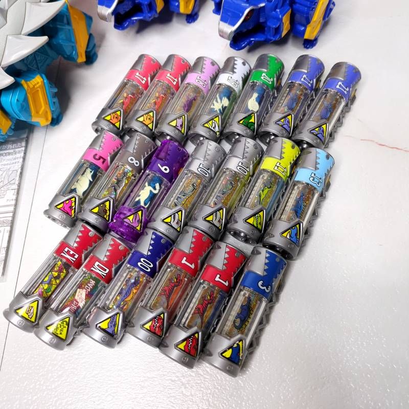 キョウリュウジャー　獣電池　まとめ売り　61個　戦隊モノ 71oGuuJI0RL._AC_UF350,