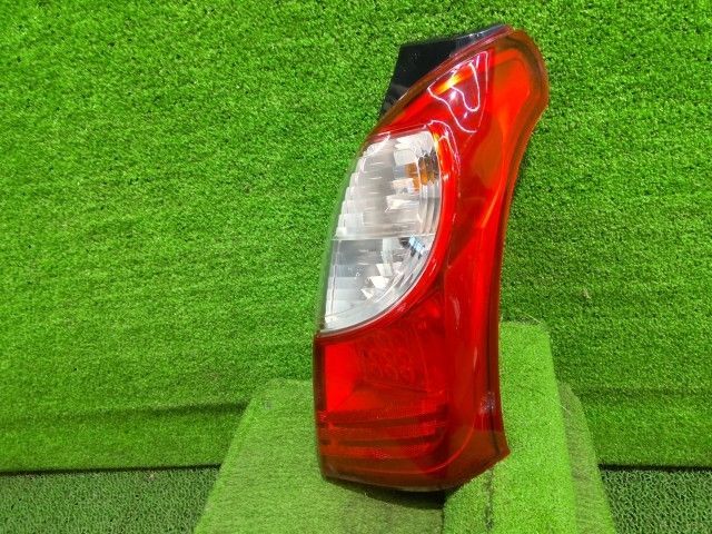 アルト DBA-HA35S HA25 右 テール ランプ ライト ECO-S R06A ZUD 35650