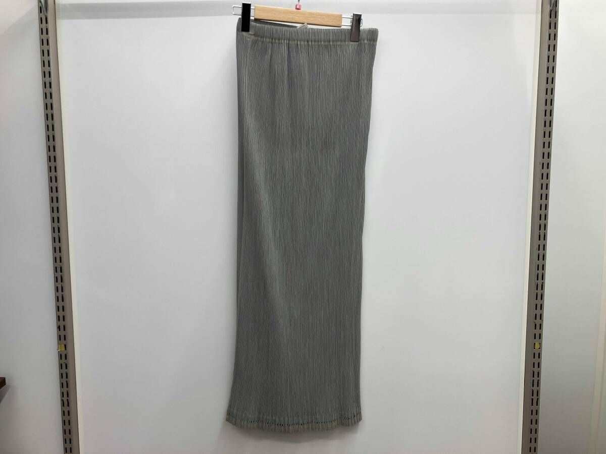 最も安い ISSEY MIYAKE イッセイミヤケ プリーツスカート グレー L