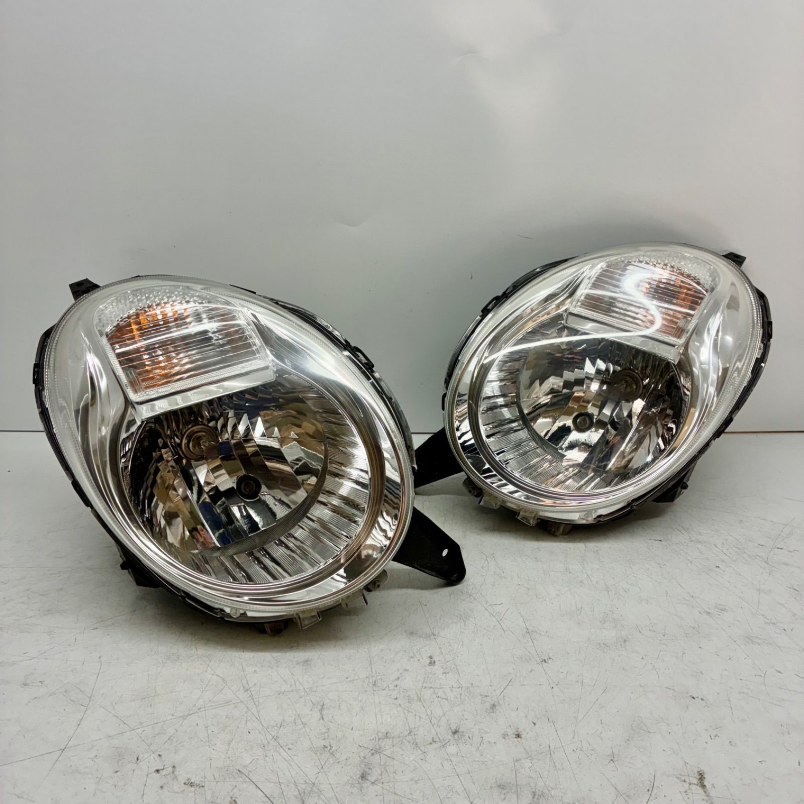 スズキ mf22s mrワゴン ヘッドライト 左右セットの通販