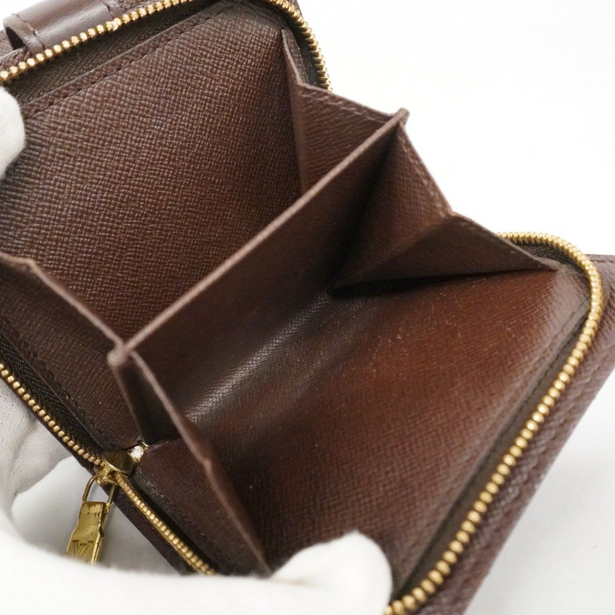 ルイ ヴィトン ダミエ エベヌコンパクトジップ 二つ折り財布 N61668 楽天市場】ルイ ヴィトン ダミエ コンパクトジップ 二つ折り財布