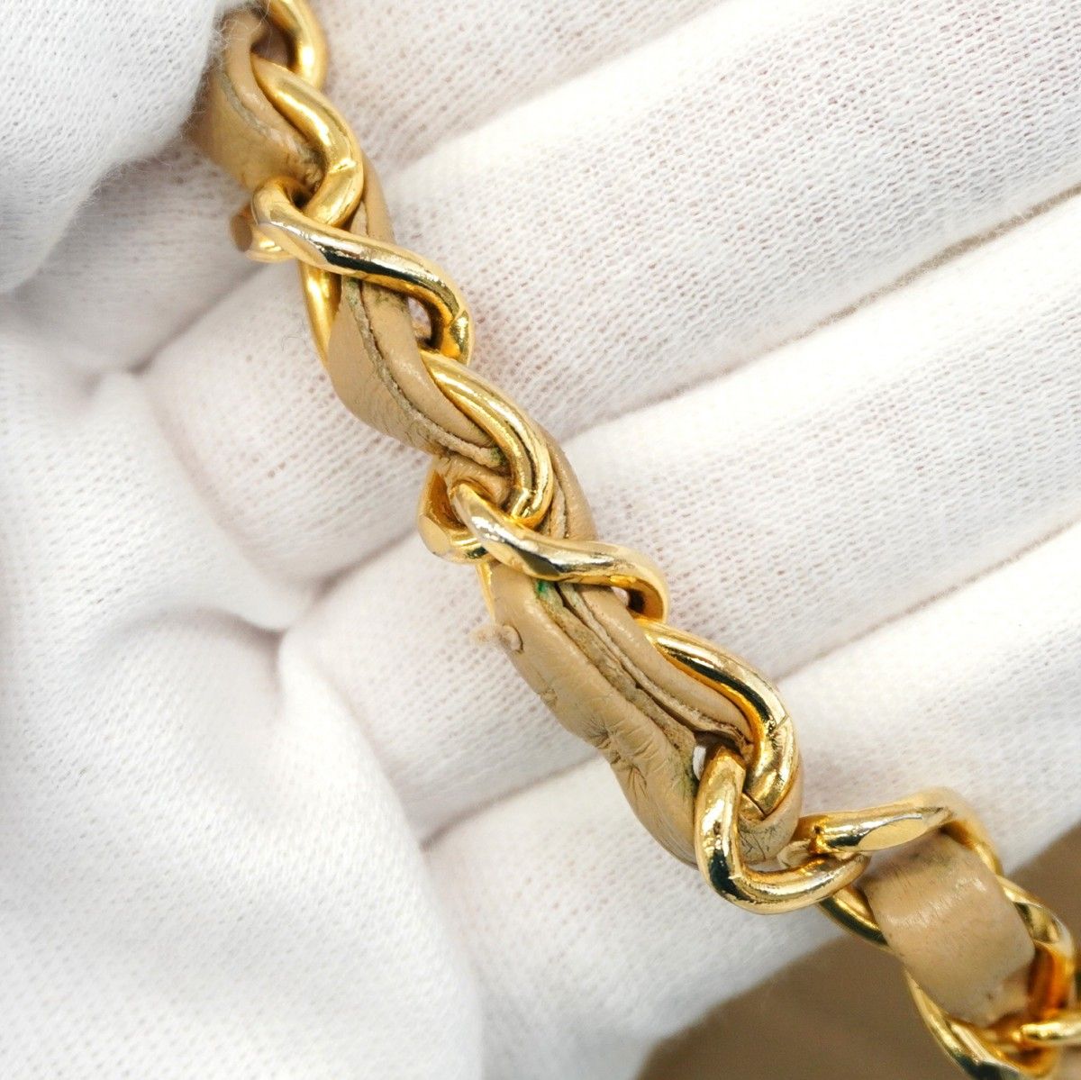 ☆SALE【5pb1590-h】シャネル ショルダーバッグ マトラッセ ラムスキン