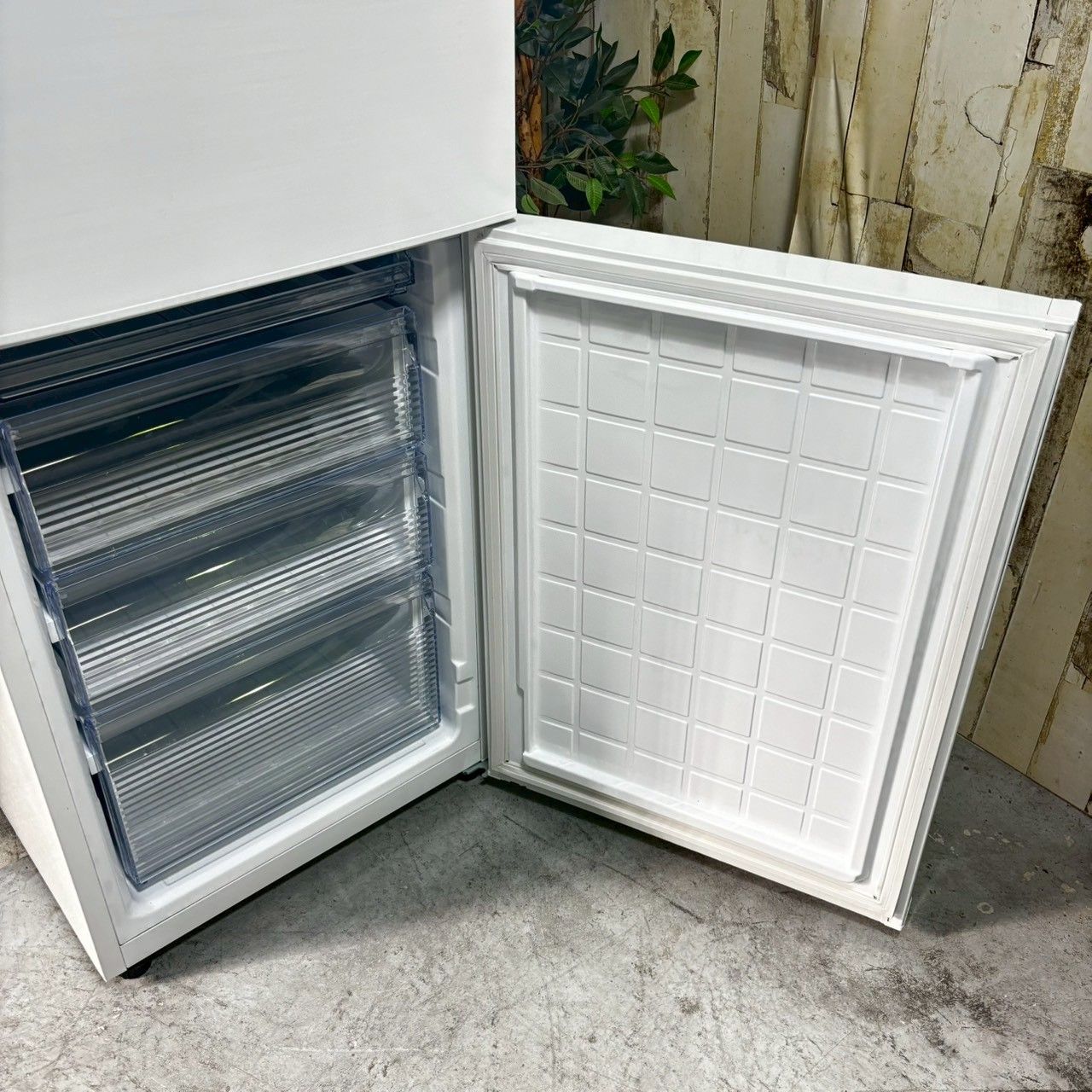 2021年製】SHARP シャープ SJ-AK31G-W ノンフロン冷凍冷蔵庫 310L FF47