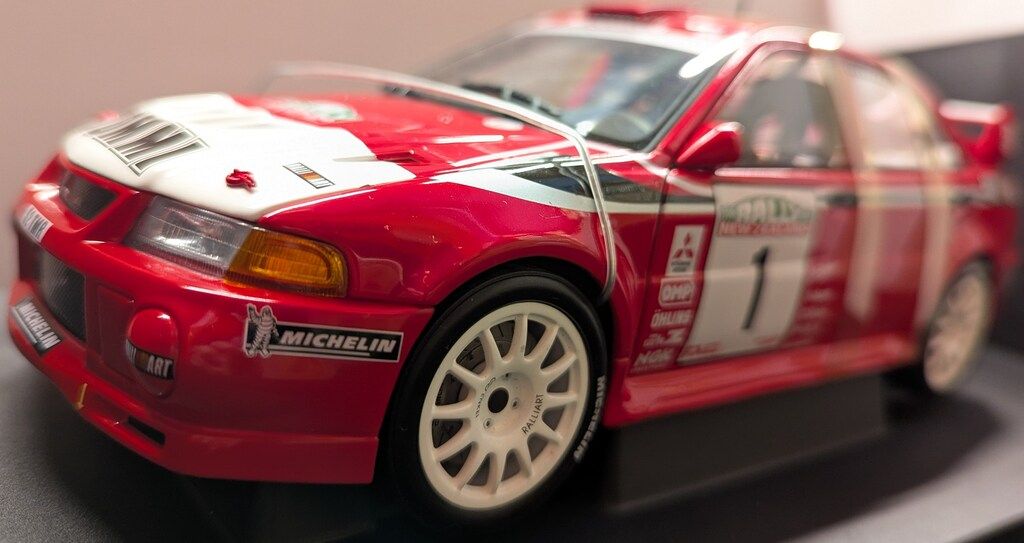 AUTOart 1/18 RACING DIVISION MITSUBISHI LANCER EVO VI WRC 1999 #1