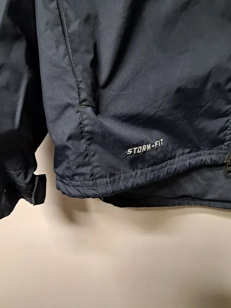 ナイキ セルティックFC レインジャケットです - メルカリ