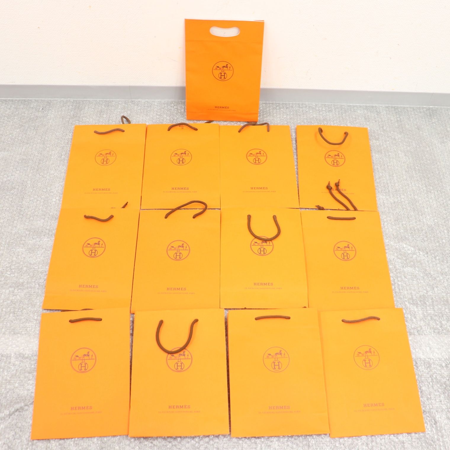 ITP709U6V8ES HERMES エルメス BOX ショッパー 純正 紙袋 オレンジ