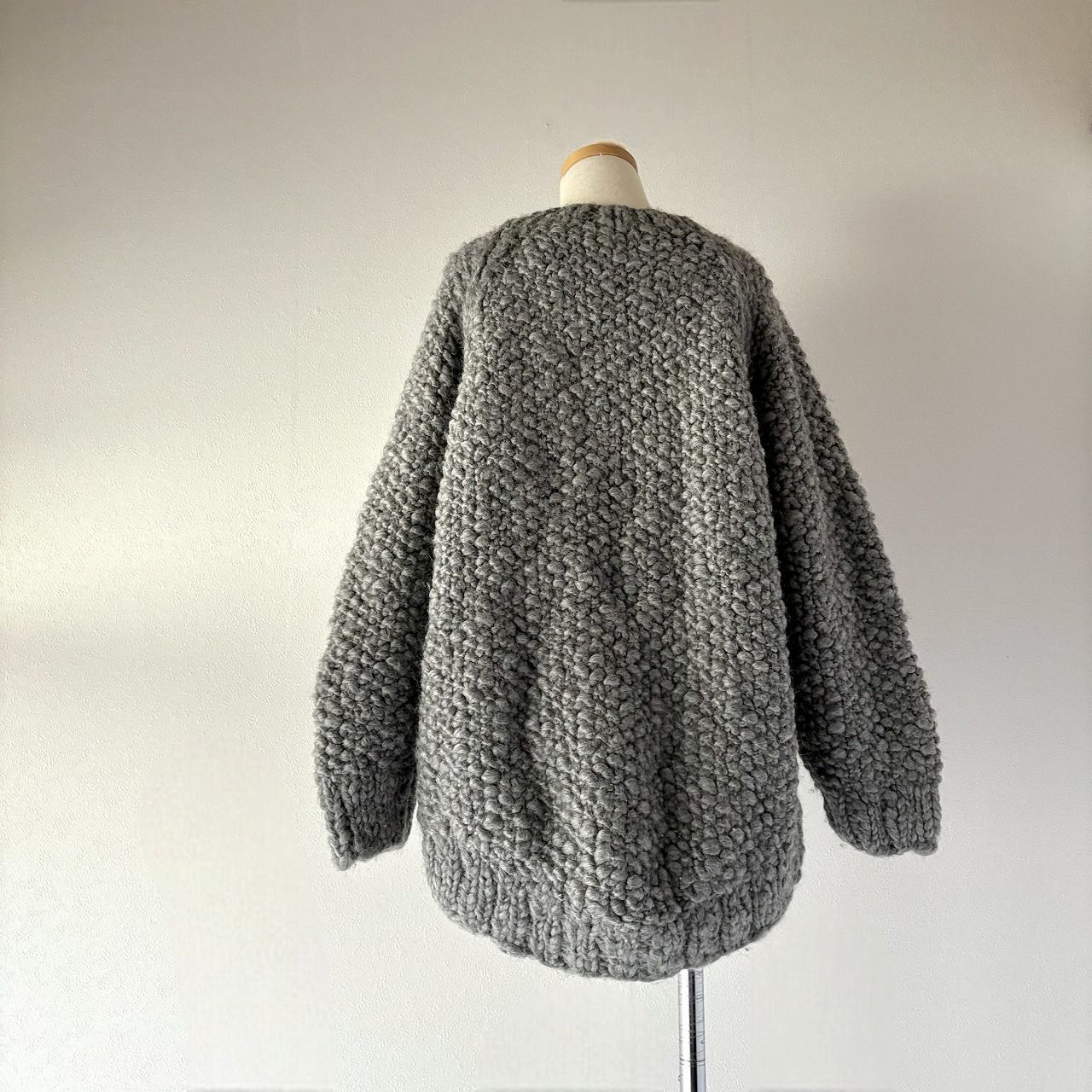 ＊KHWOPA＊journal standard relume ハンドニット 𝙉𝙚𝙥𝙖𝙡 𝙝𝙖𝙣𝙙 𝙠𝙣𝙞𝙩 🧶 手編みならではの暖かみのある風合い