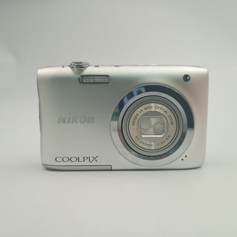 Nikon COOLPIX A100 Silver コンパクトデジタルカメラ - メルカリ