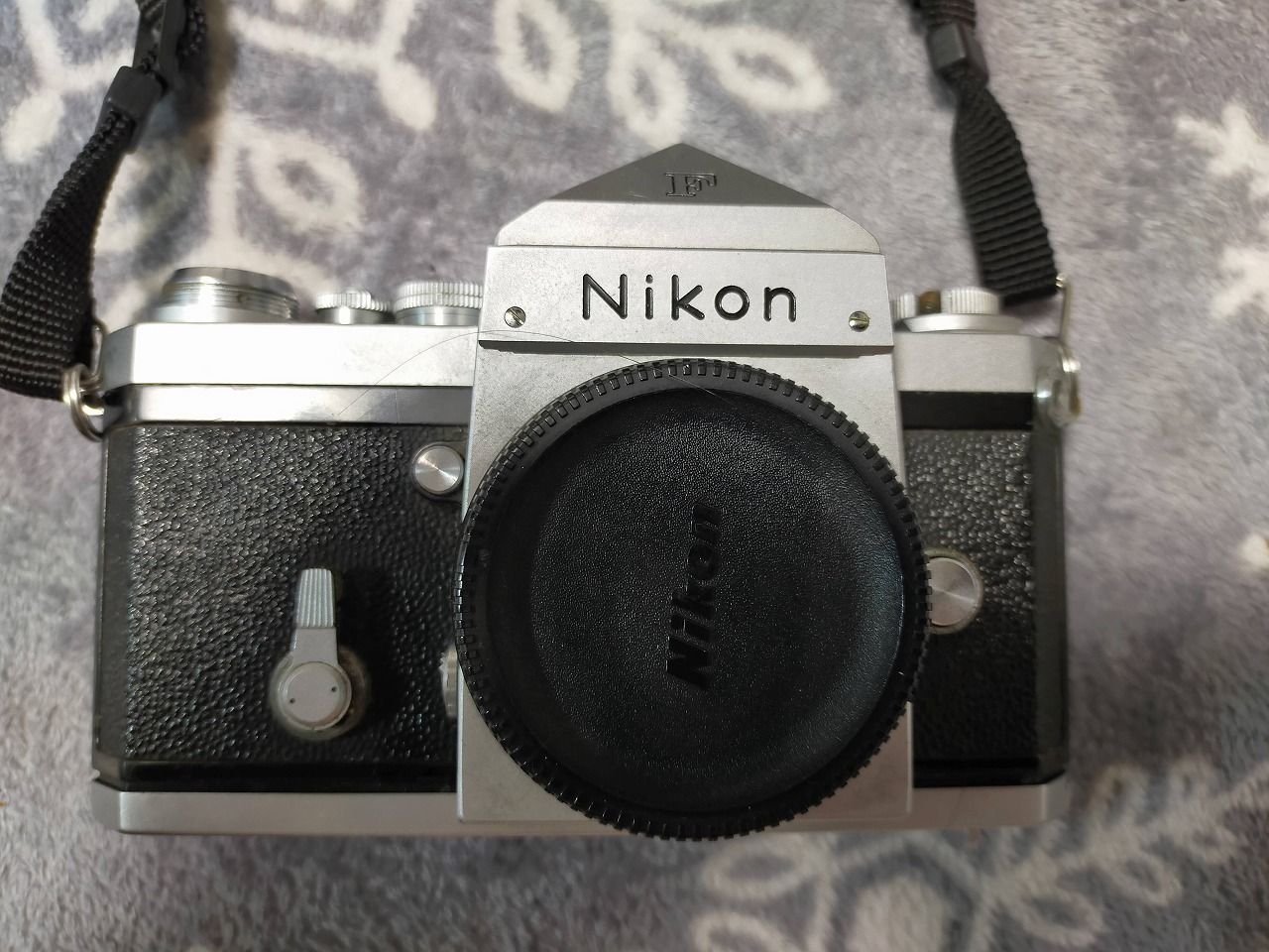 E08-20251223-05 Nikon F ボディ 一眼レフ フィルムカメラ ジャンク品