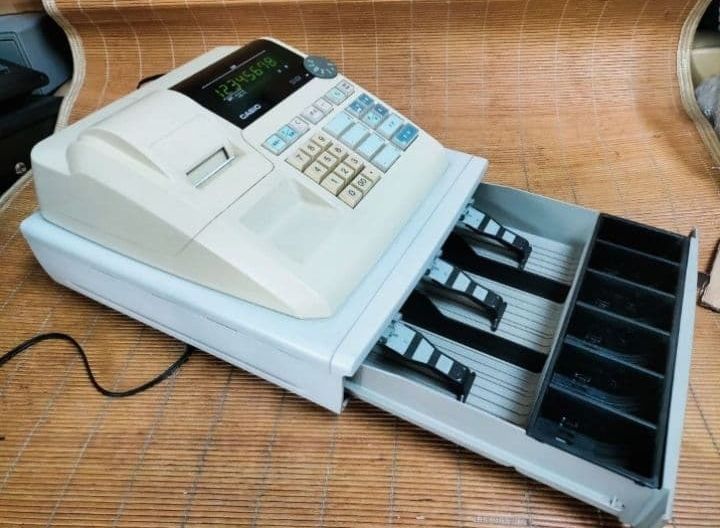 カシオレジスター　100ER　簡単便利特殊　送料込　365288 美品】 CASIO カシオ レジスター 100ER 簡単便利特殊 送料込 カシオ