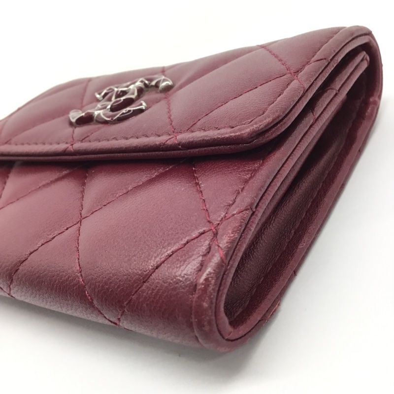 CHANEL 二つ折り財布 ワインレッド 中古・古着通販】CHANEL (シャネル) 2つ折り財布 レッド｜ブランド