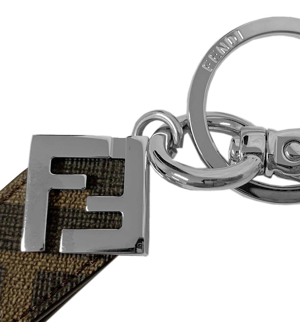新品 FENDI フェンディ 7AP100 AFCB F19KW FFスクエア キーホルダー