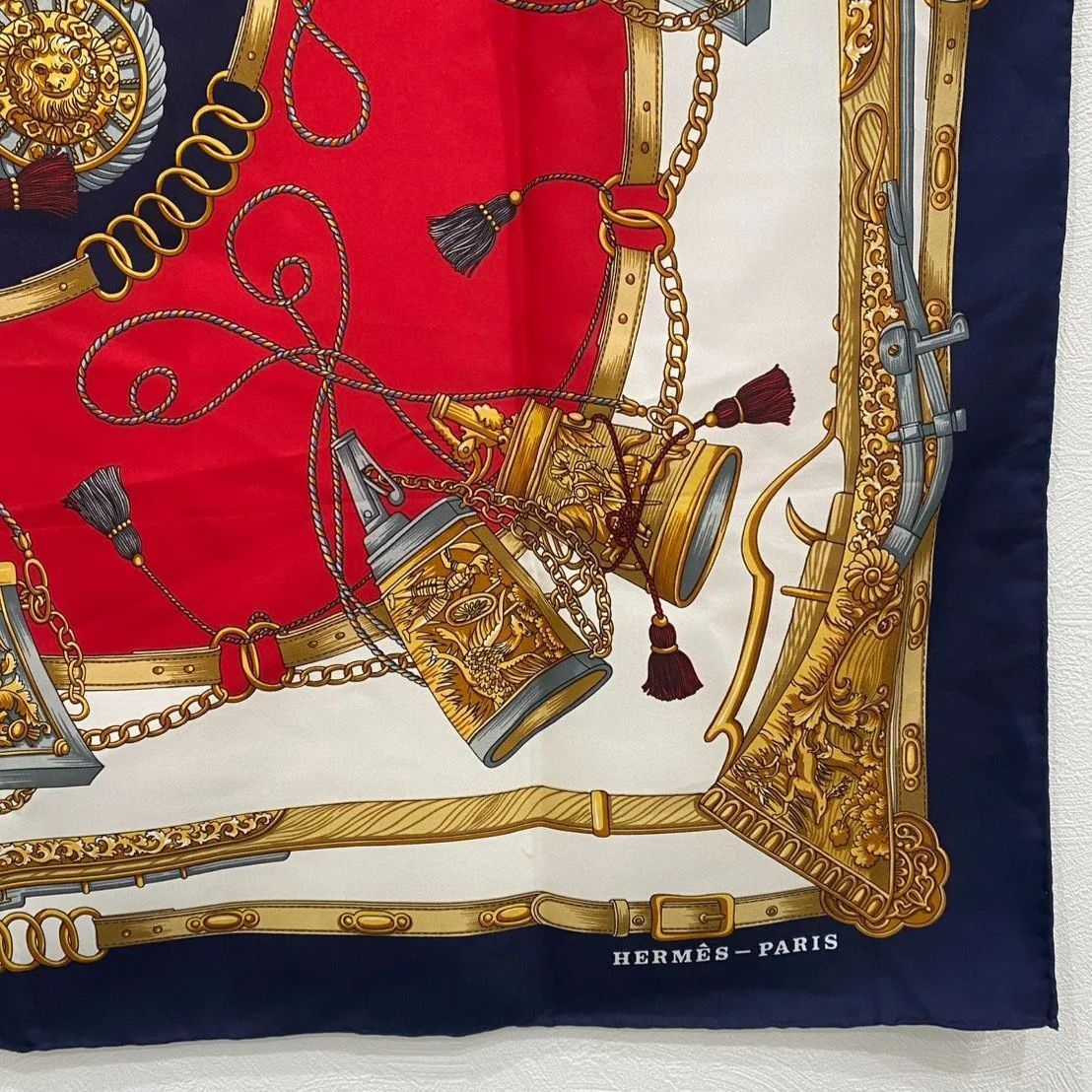 HERMES　エルメス　スカーフ　大判　美品　週末お値下げ HERMES エルメス スカーフ 大判 シルク - メルカリ