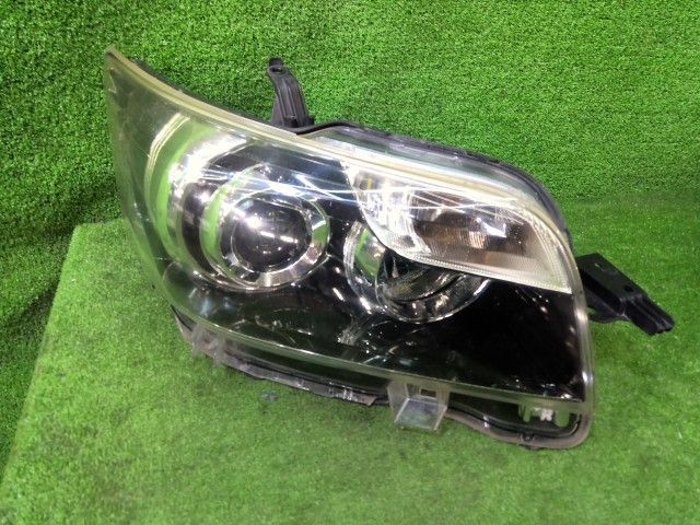 カローラ　右ヘッドライト カローラ 90-385-P☆NRE210H カローラスポーツ Z☆右ヘッドライト 12