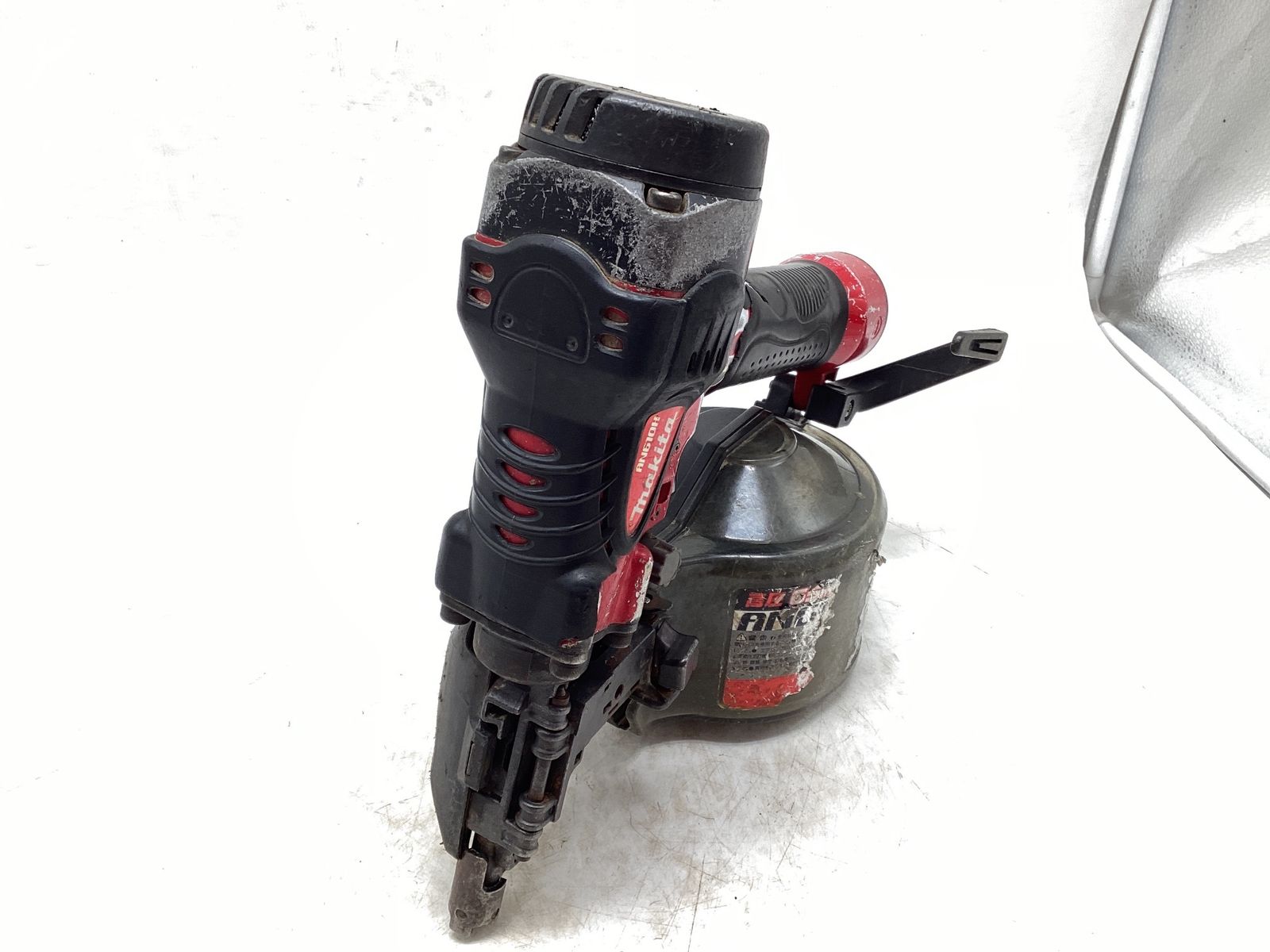 中古品】Makita/マキタ AN610H ☆ 高圧エア釘打ち機 [IT_9RJMT][豊田