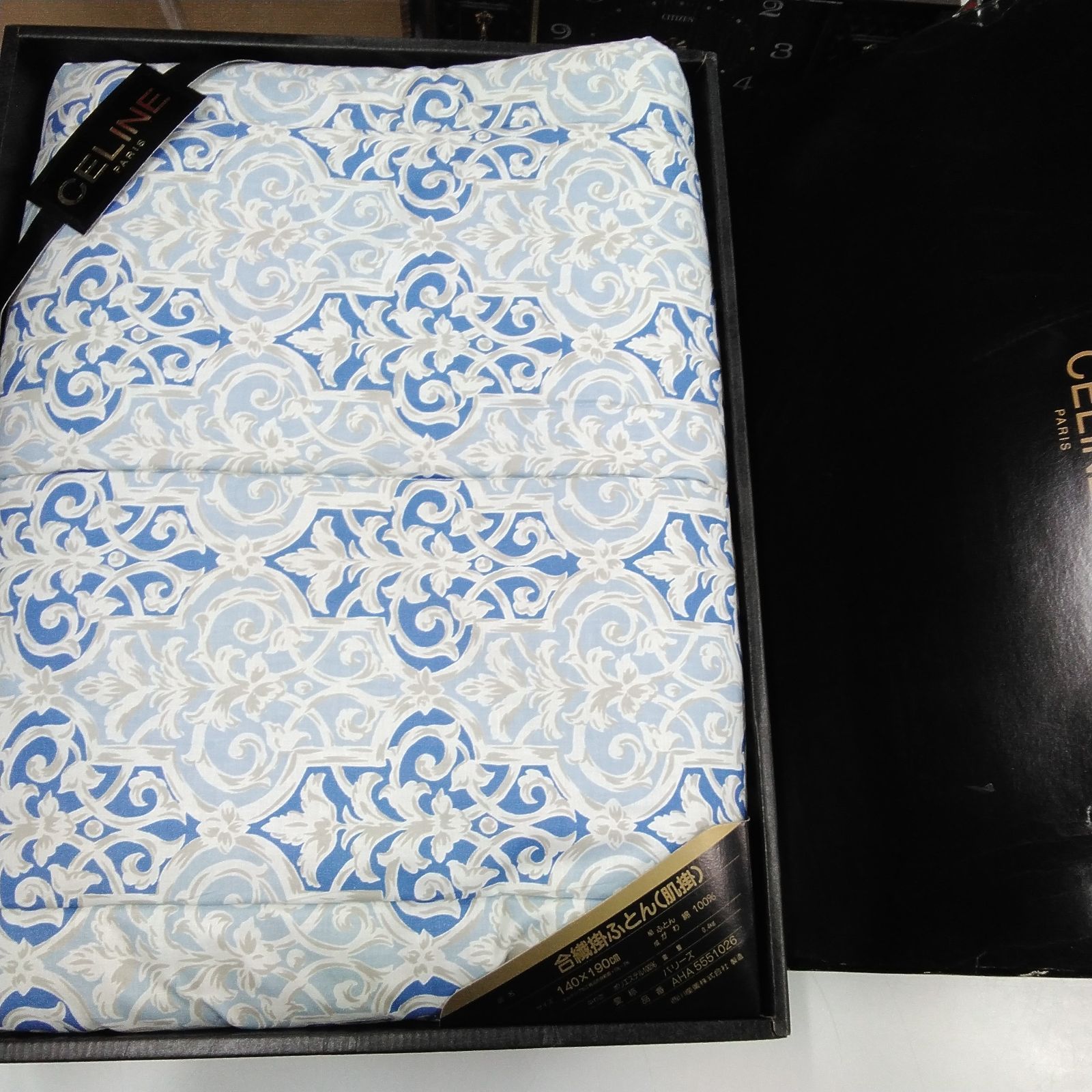 セリーヌ（CELINE PARIS） 合繊掛ふとん（肌掛） サイズ: 140cm