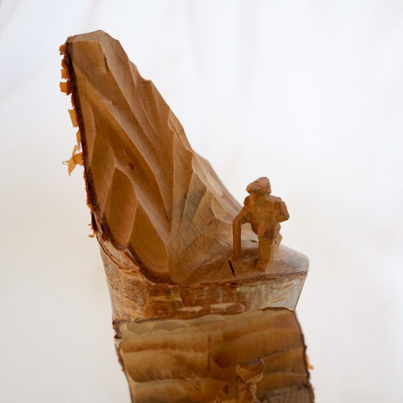 白樺　一刀彫　登山人形二人　農民美術 白樺登山人形 一刀彫 二人登山 昭和レトロ - メルカリ