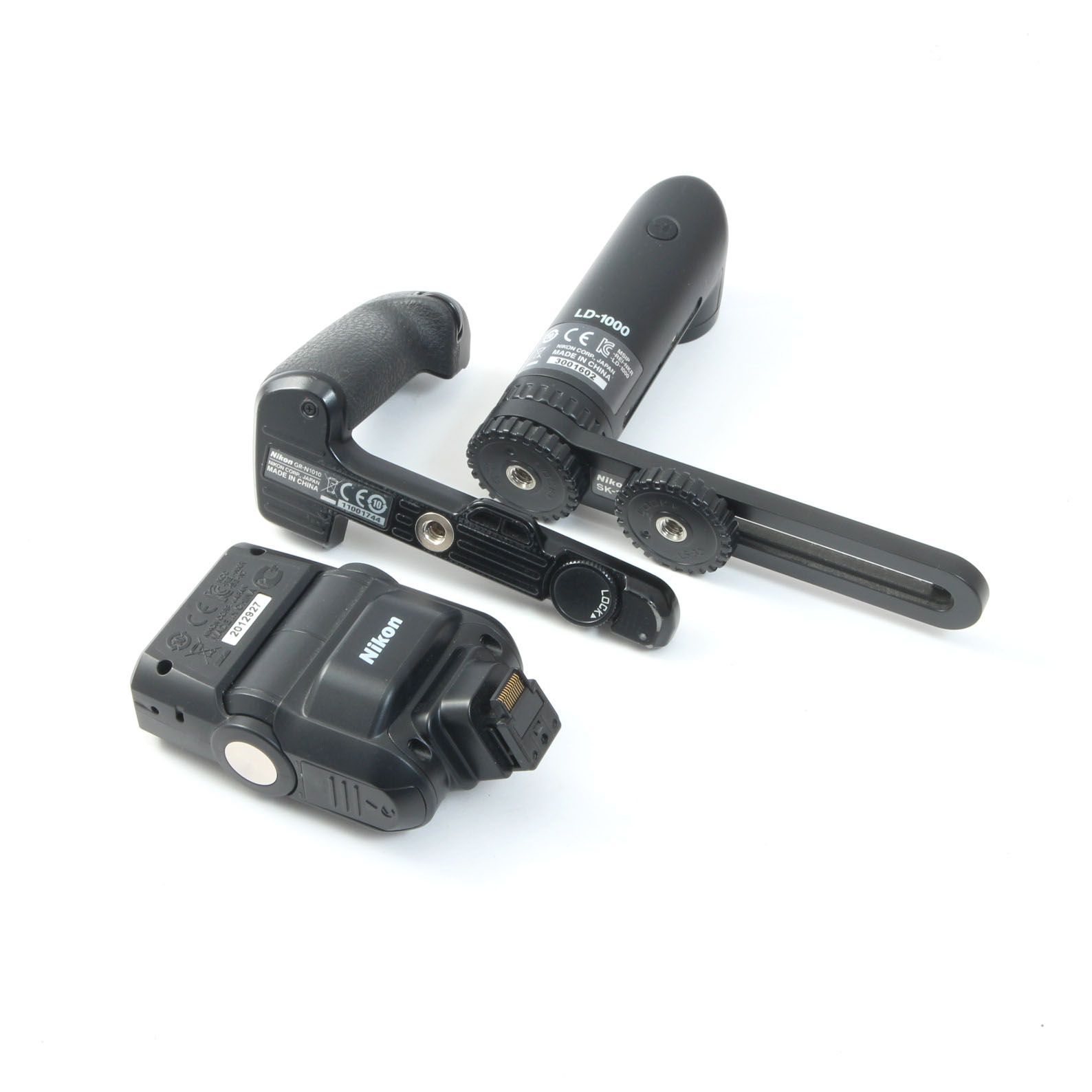 ニコン Nikon1 V3 + 1 NIKKOR 30-110mm グリップ ストロボ 付属品多数