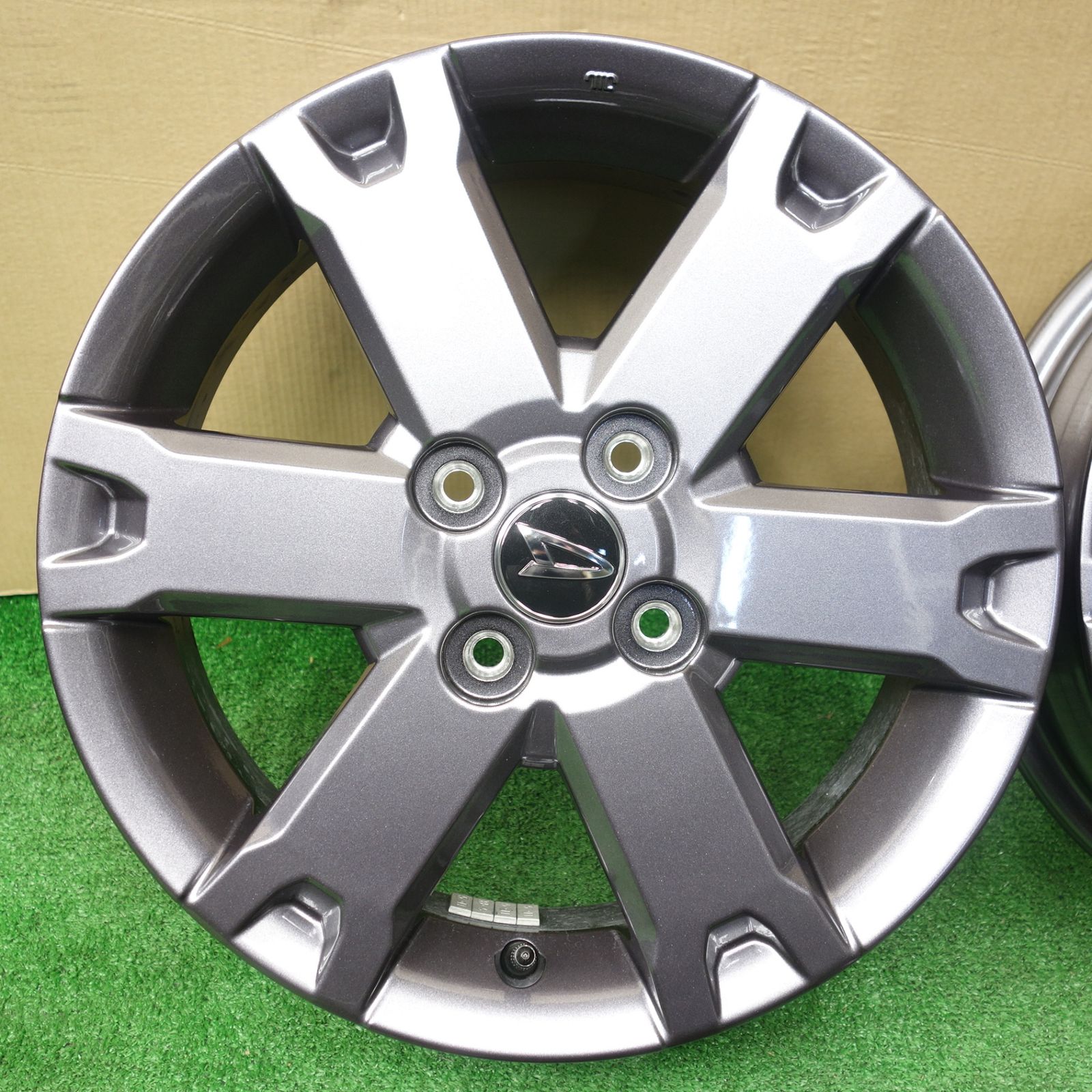 送料無料] 新車外し☆ダイハツ タフト Gターボ 純正 ホイール 15インチ