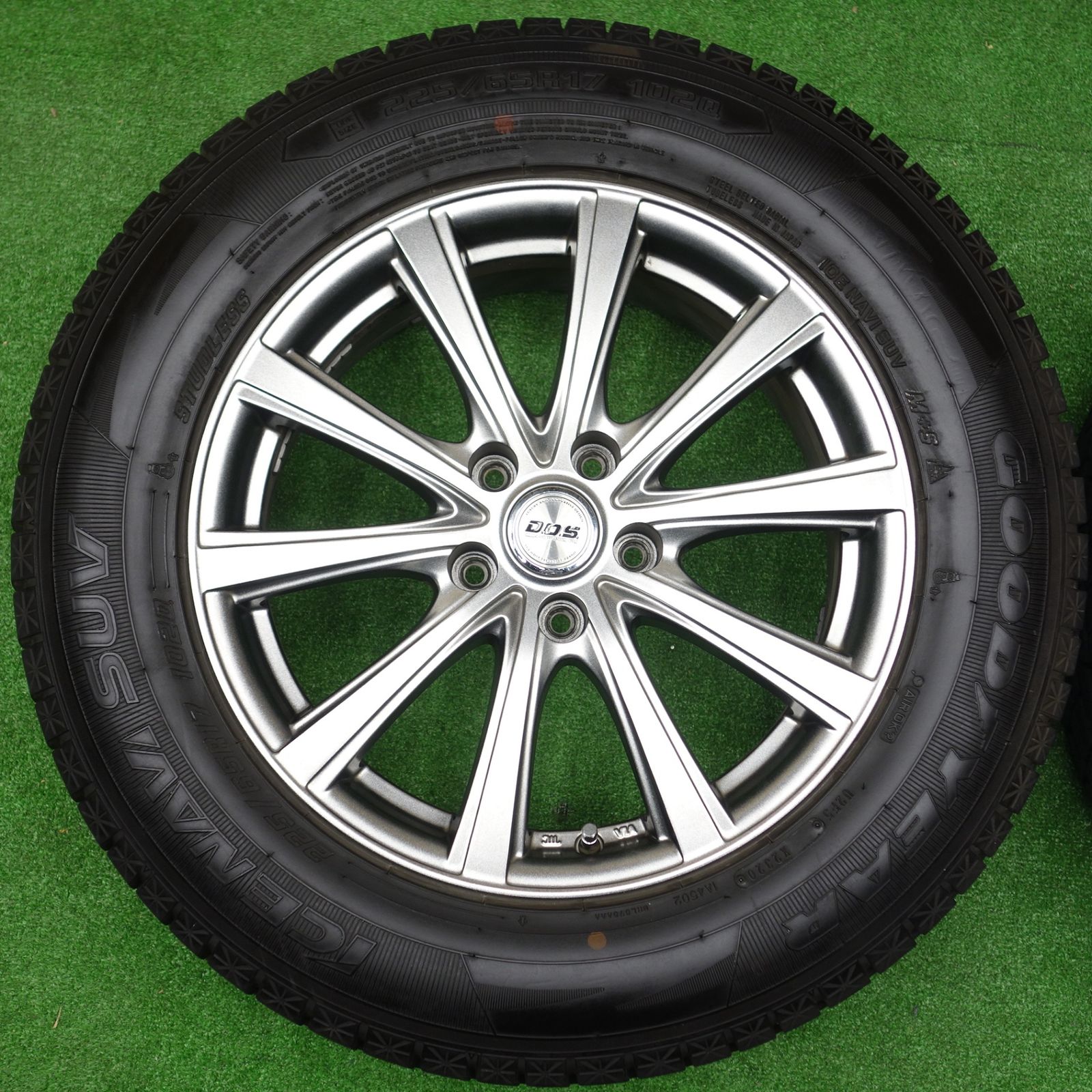 ⭐︎バリ溝!!⭐︎ 225/65R17 アイスナビSUV ４本セット　2021年製 ⭐︎バリ溝!!⭐︎ 225/65R17 アイスナビSUV 4本セット2021年製