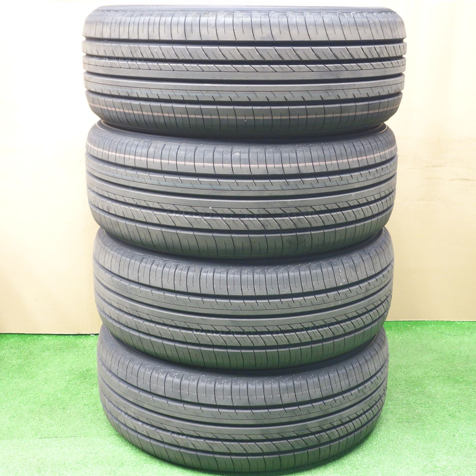 新車外し！25年☆225/55R18 ヨコハマ アドバン dB V552 タイヤ 18