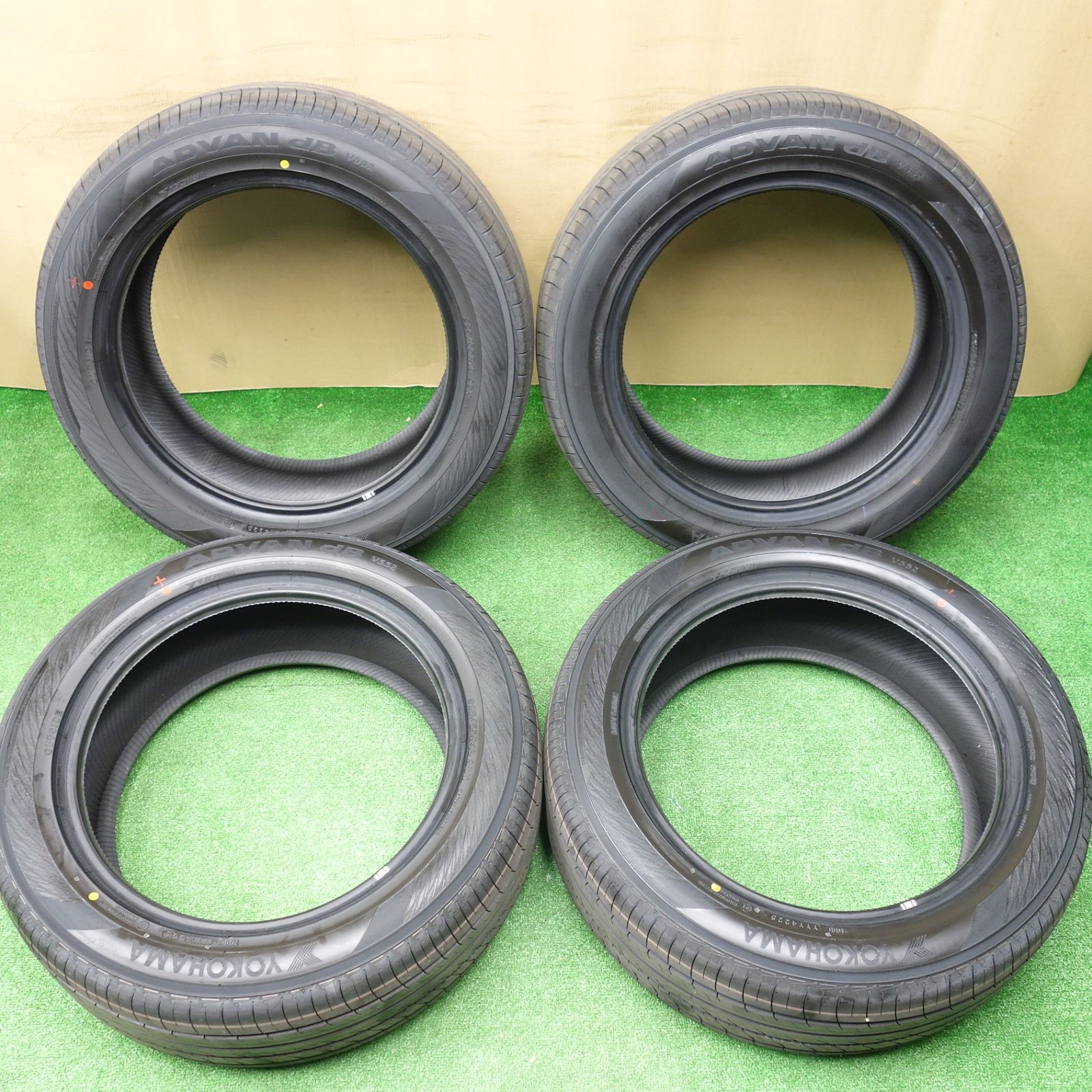 新車外し！25年☆225/55R18 ヨコハマ アドバン dB V552 タイヤ 18