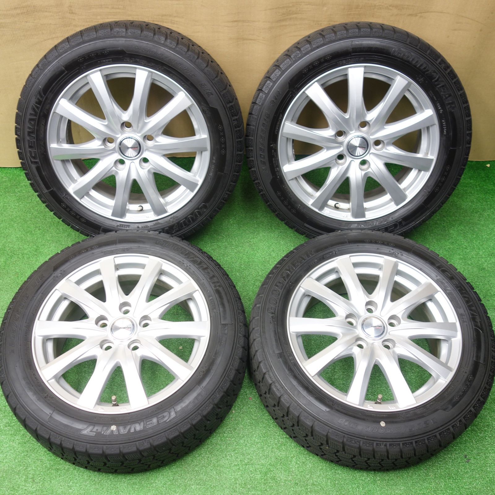 バリ溝！23年！9.5分以上☆BMW 等 MAK LUFT 205/55R16 スタッドレス