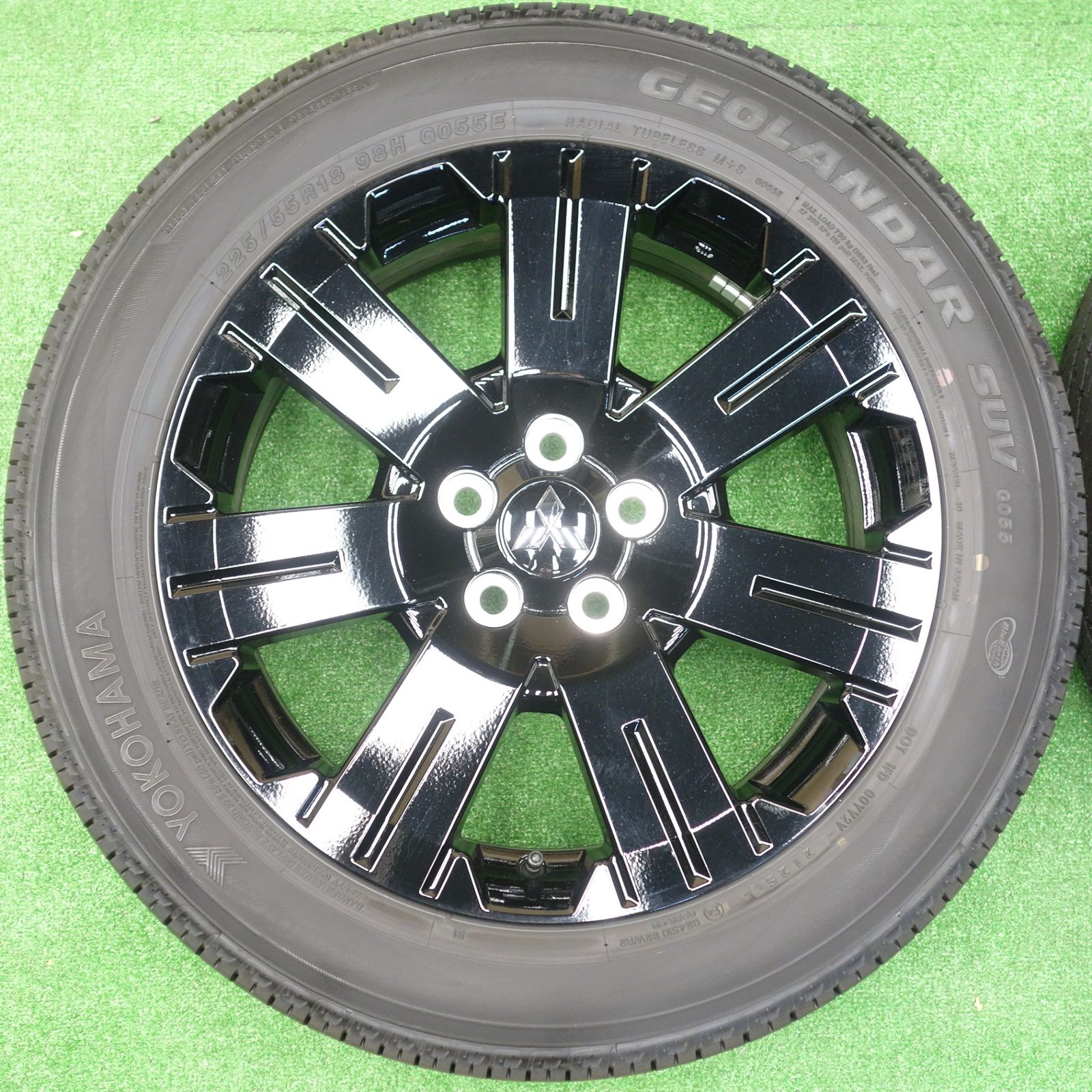 新車外し！25年☆三菱 デリカ D:5 シャモニー 純正 225/55R18 ヨコハマ