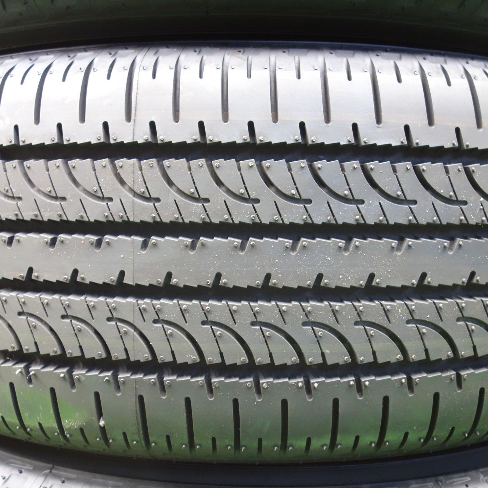 新車外し！25年☆三菱 デリカ D:5 シャモニー 純正 225/55R18 ヨコハマ 