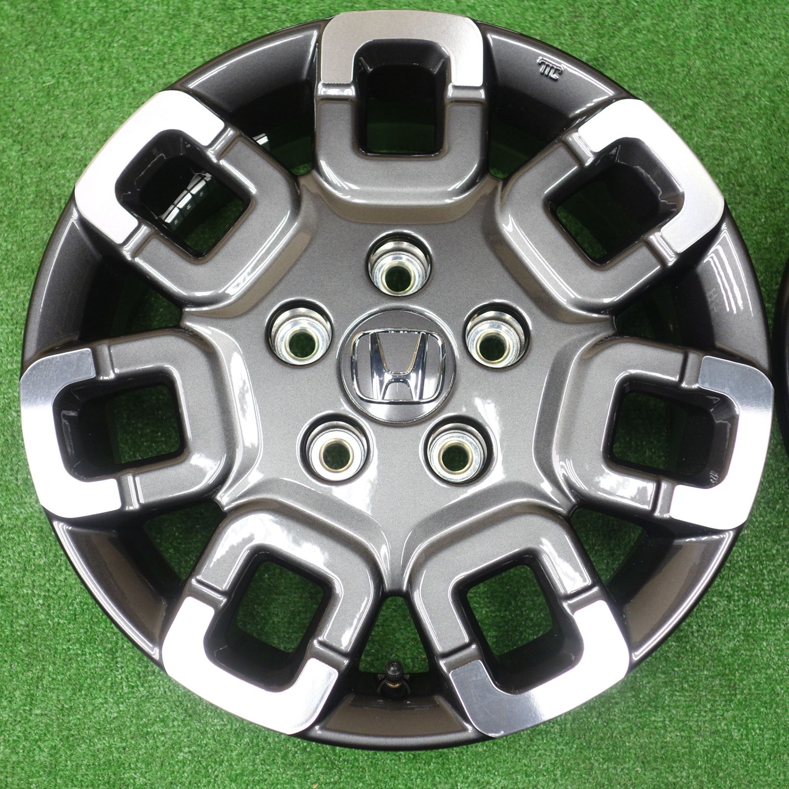 ホンダ　フリード　クロスター　純正15インチ ホイール　新車外し 新車外し】ホンダ フリード クロスター GB5 純正ホイール 15インチ 1本