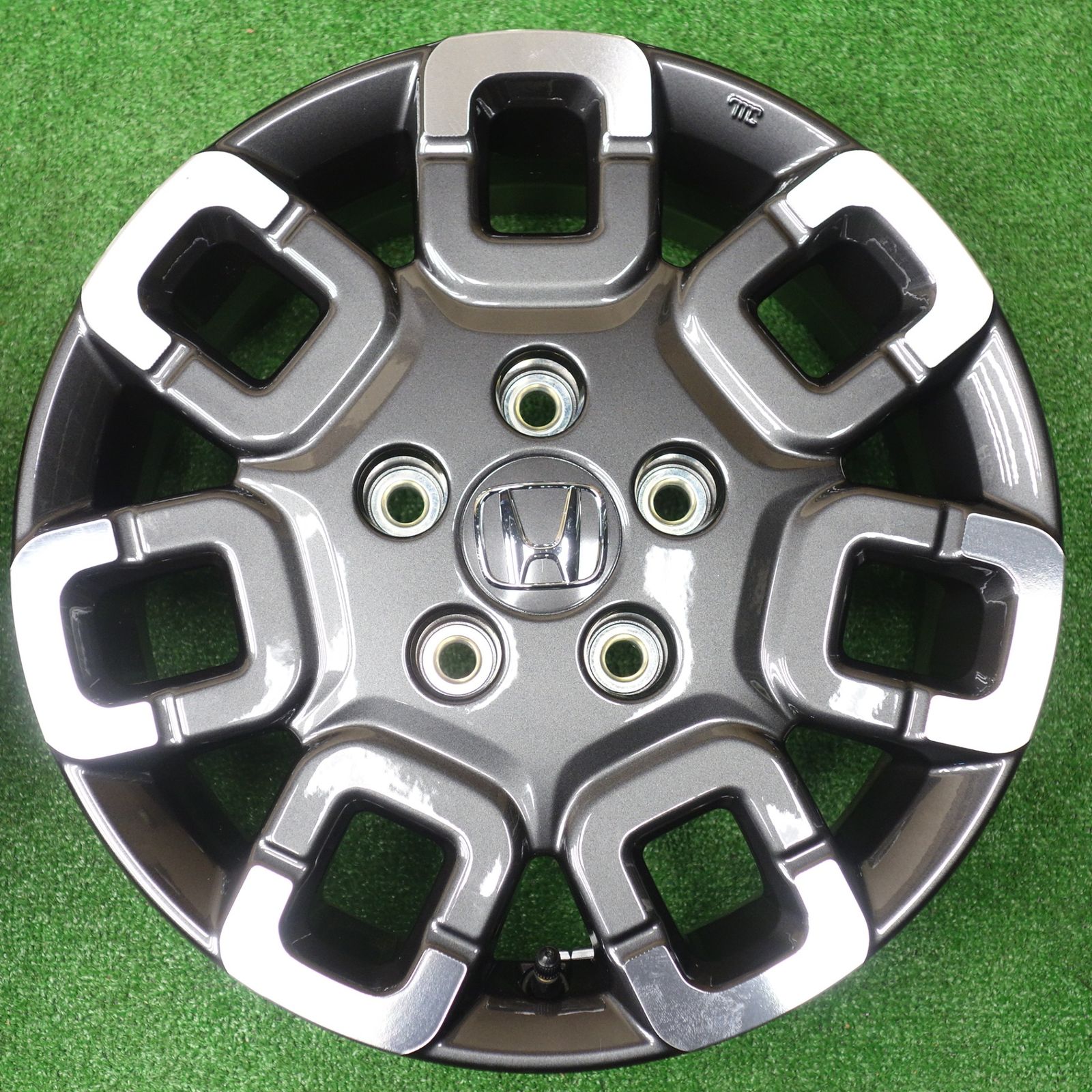 ホンダ 15インチ ホイール　フリード　クロスター 即決 15インチ 1本 フリード クロスター GB5 GB7 後期 純正 タイヤ