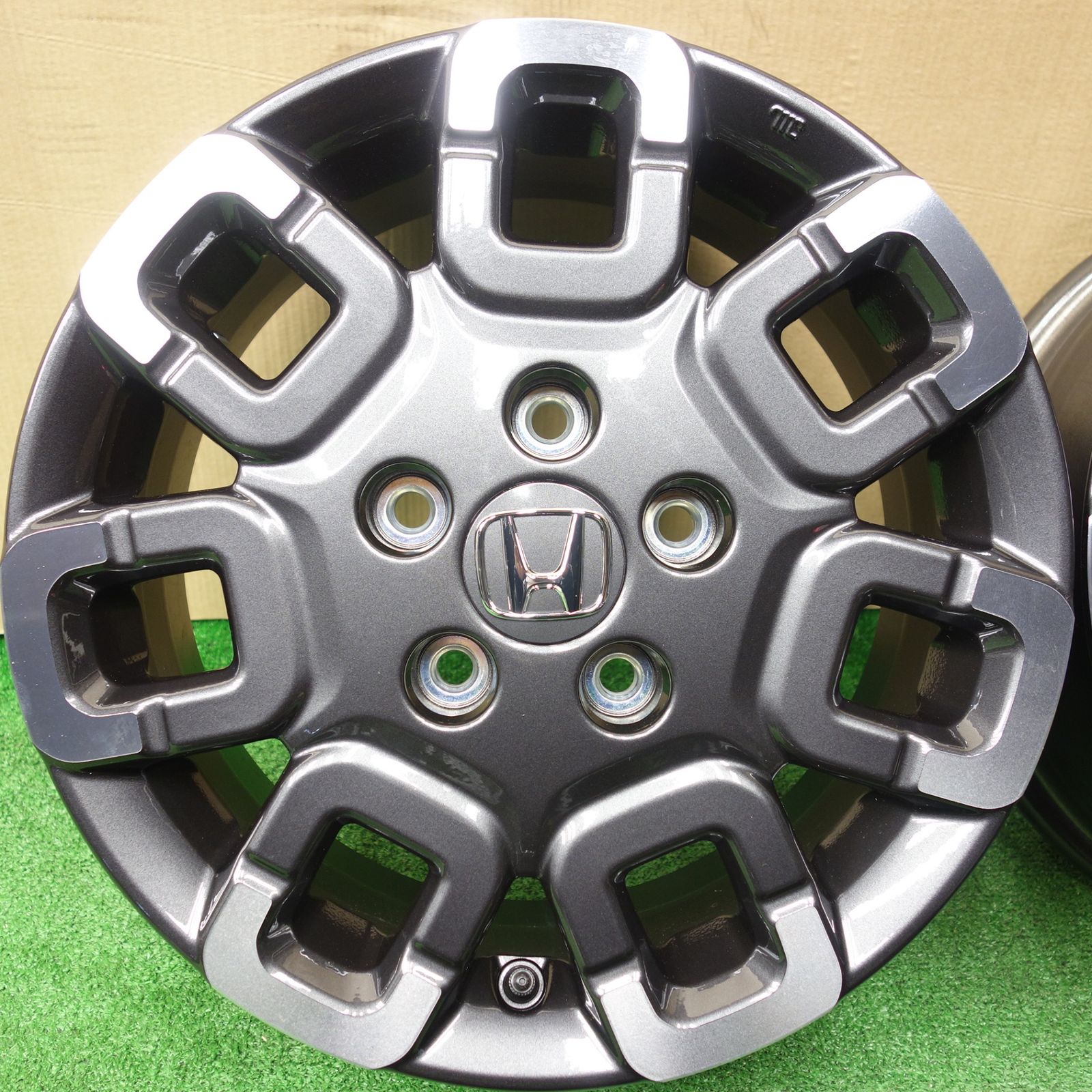 送料無料] 新車外し☆ホンダ GT系 フリード クロスター 純正 ホイール