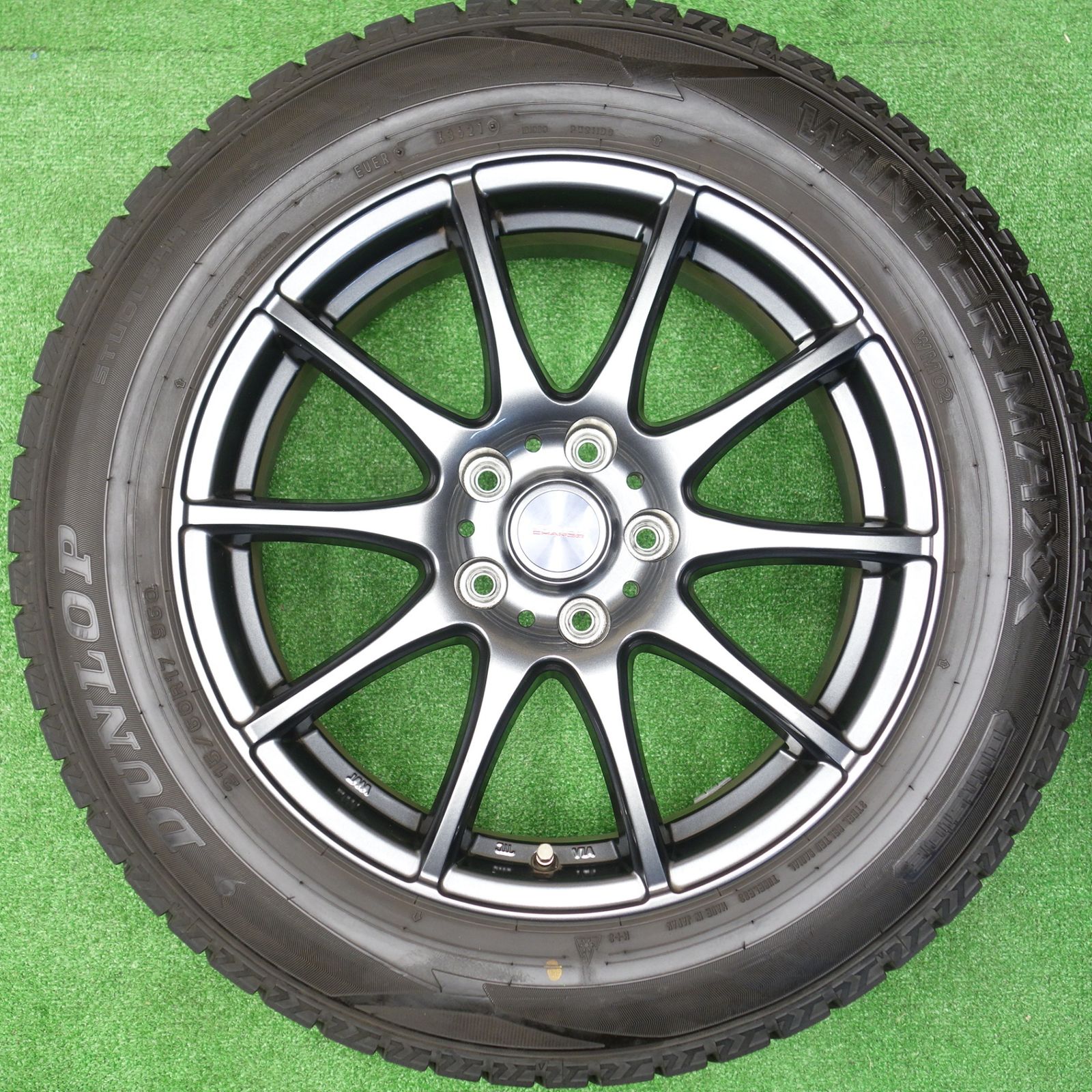 バリ溝！21年！キレイ！9.5分☆スタッドレス 215/60R17 ダンロップ