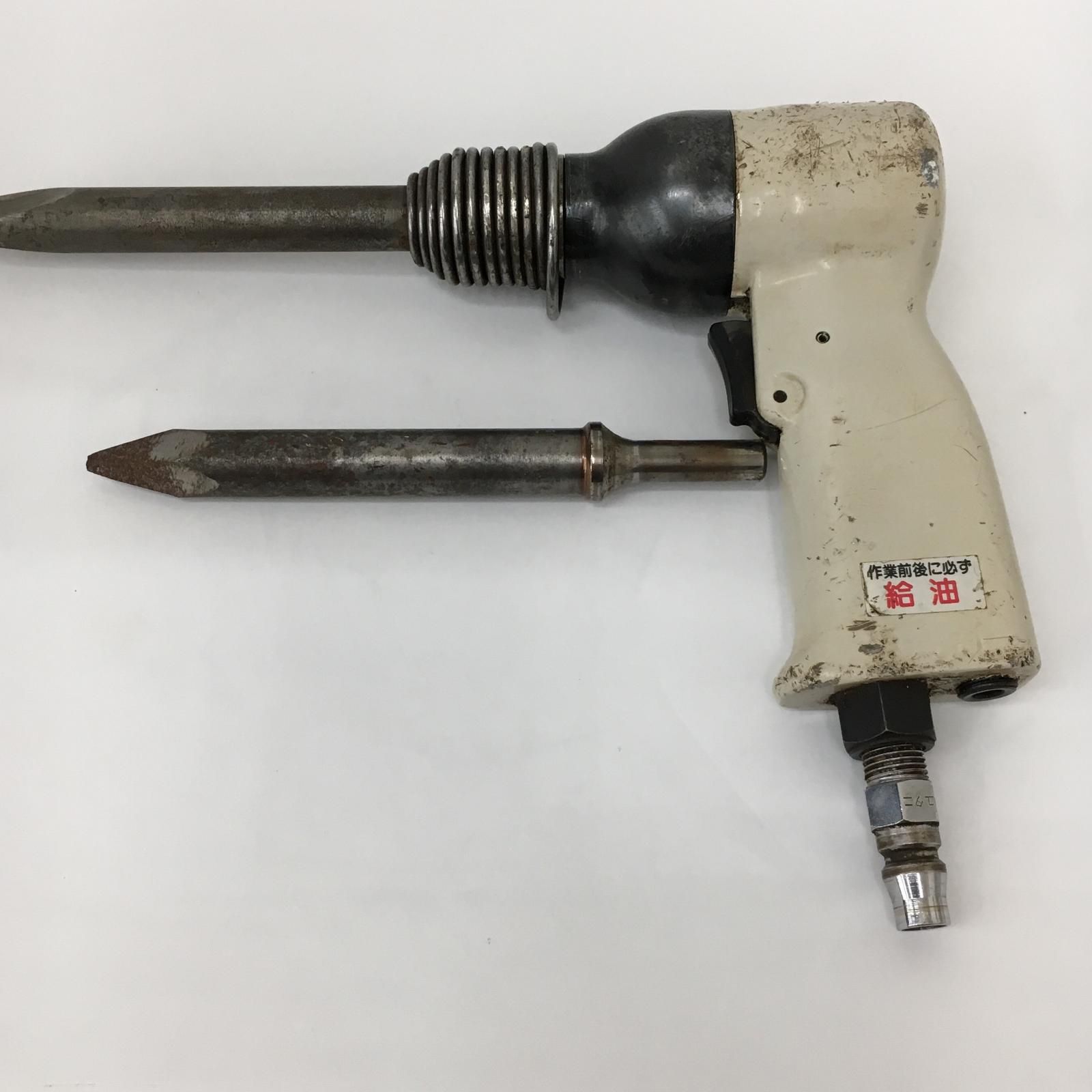 △△MAKITA マキタ エアハンマ　クイックチェンジリテーナ破損の為、要交換 AH40 ホワイト