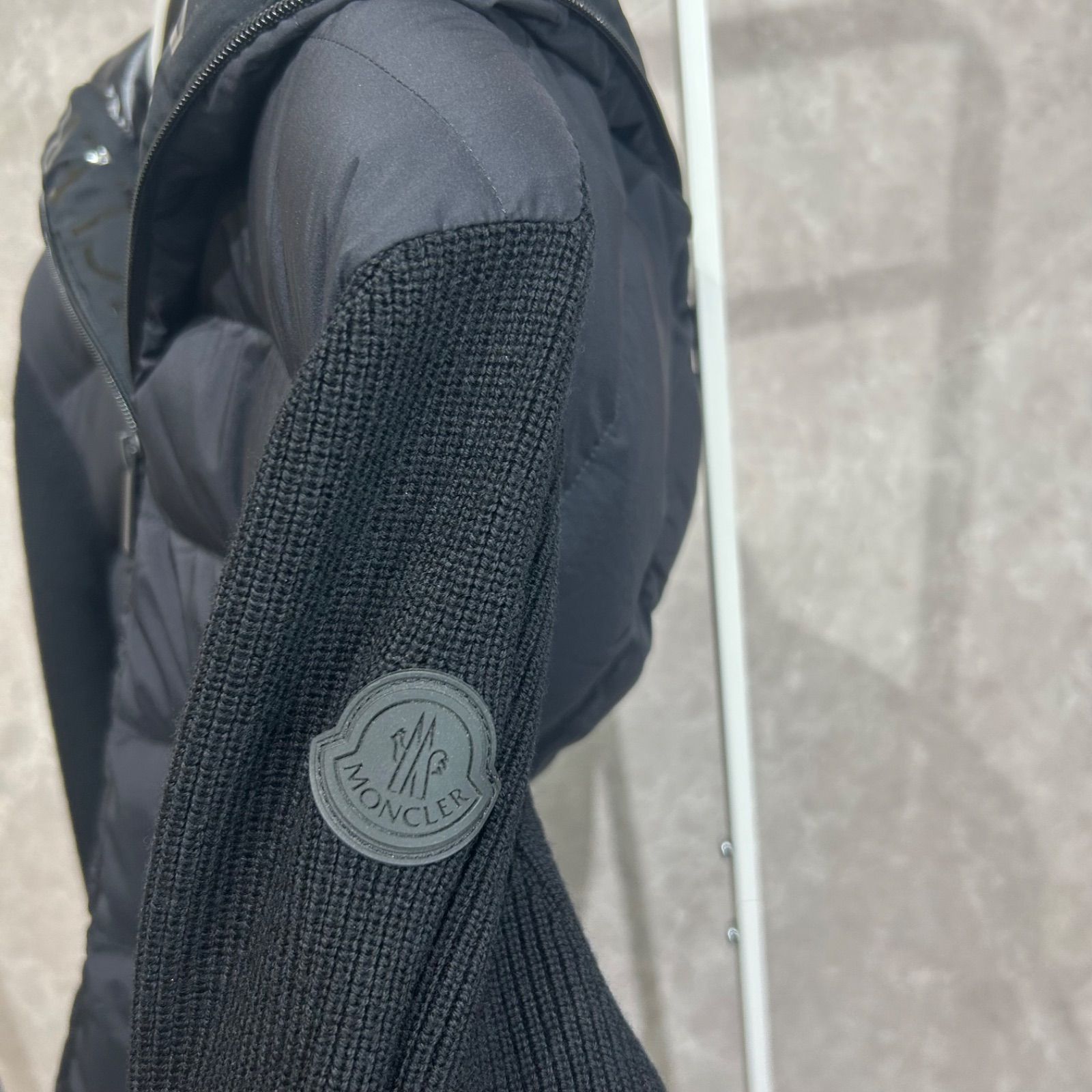 美品レア】 MONCLER モンクレール ハイブリッドダウンニットジャケット 