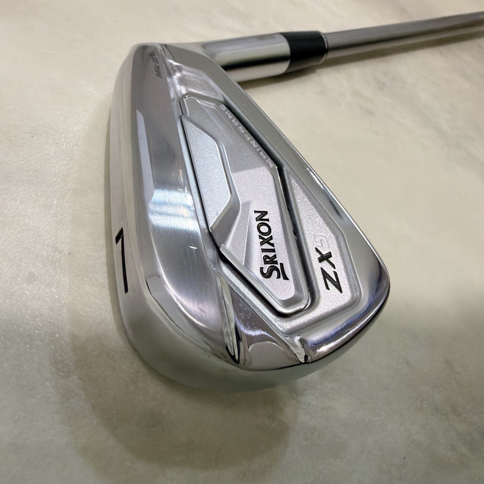 美品 新品グリップ 極美品 SRIXON ZX5 MK2 7番アイアン Diamana ZX-II for