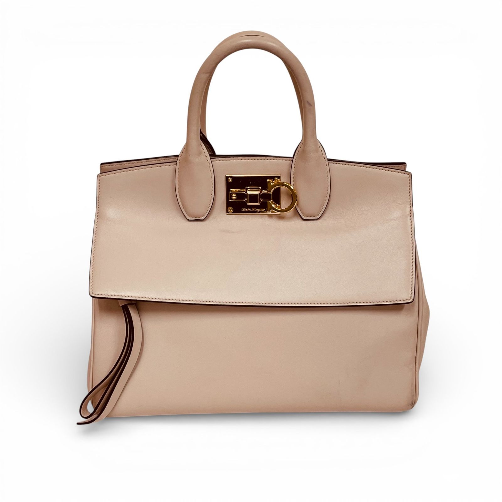 Salvatore Ferragamo サルヴァトーレフェラガモ ハンドバッグ スタジオ 
