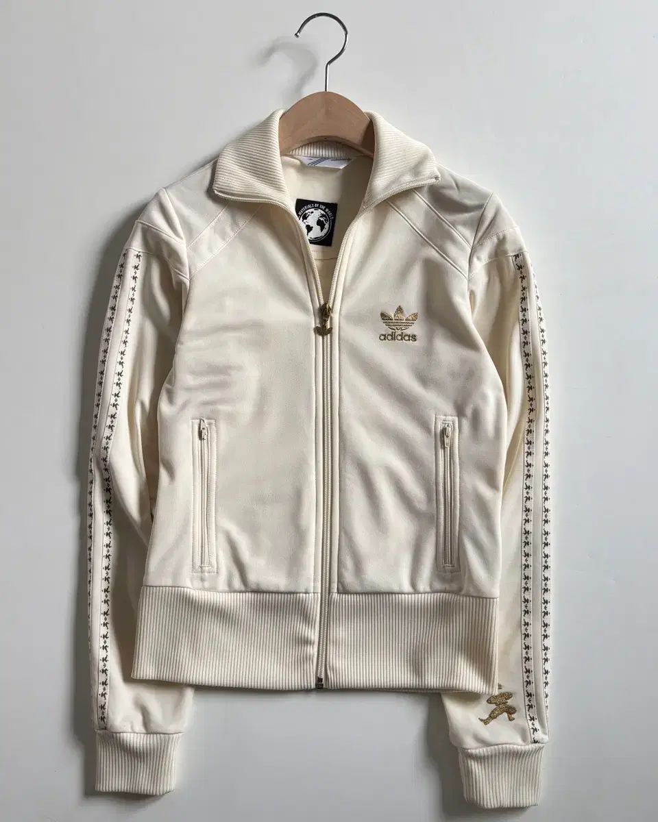 アディダス ククリーム COLOR コレクション ロシア トラックジャージ