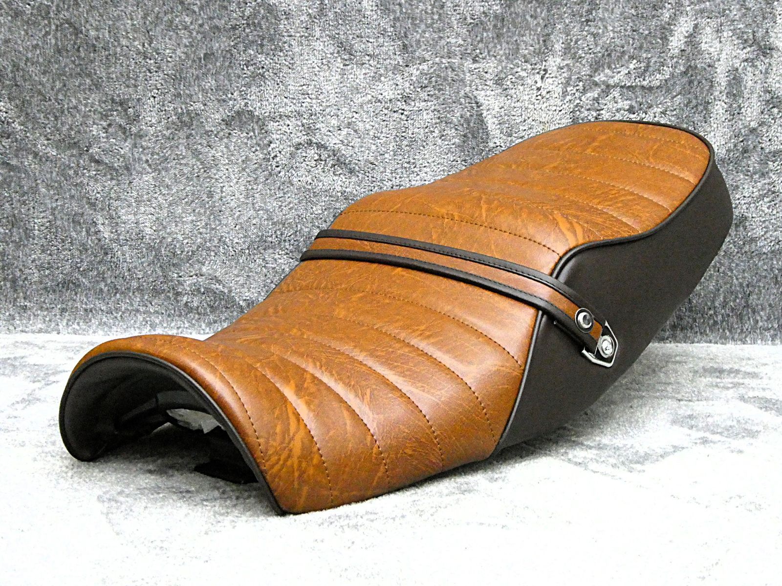 CB400four NC36 茶ツートン タックロールシート/完成品BROWNブラウン