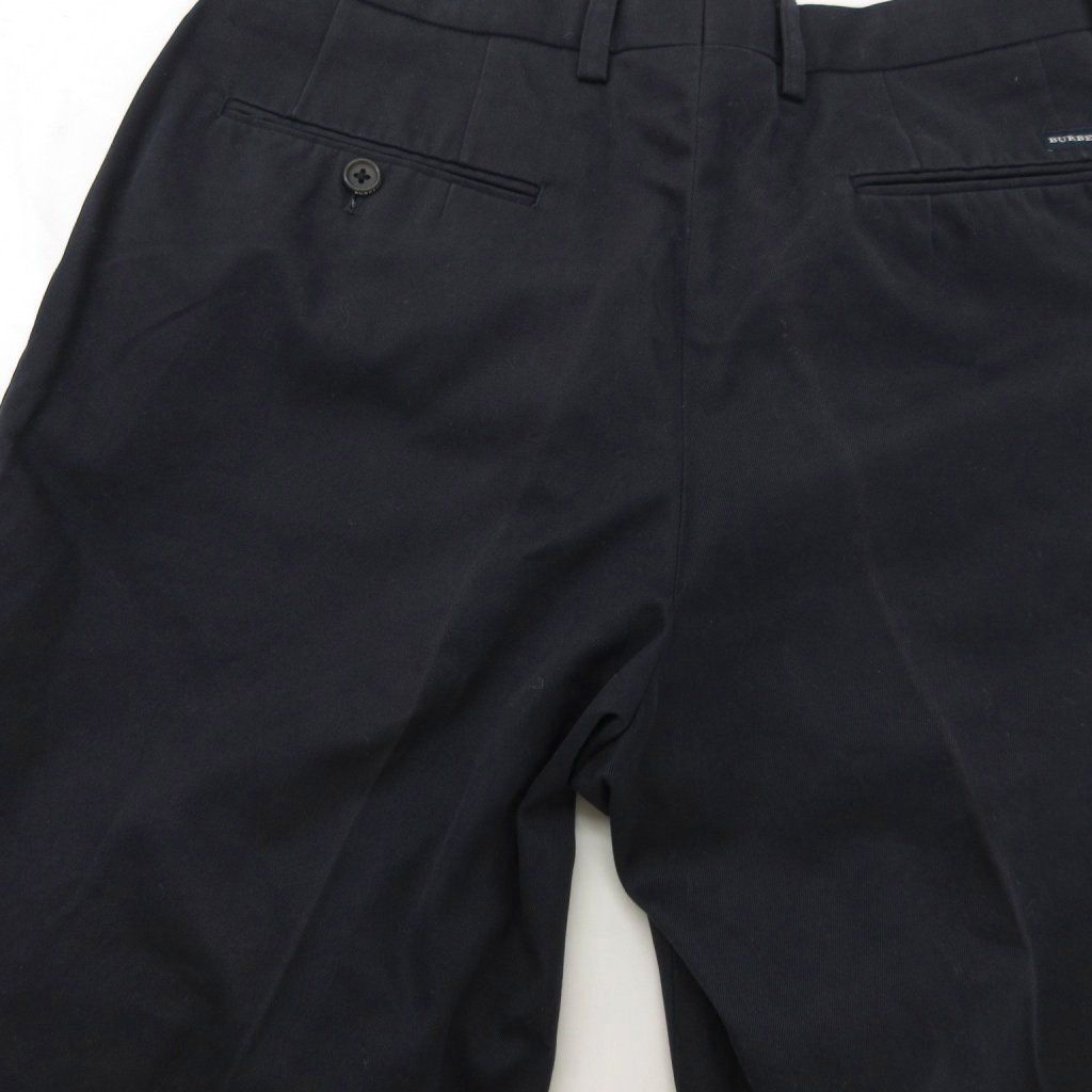 新品未使用 Burberry バーバリー カジュアルパンツ スラックス ネイビー バーバリー BURBERRY パンツ スラックス 79 タック コットン 紺