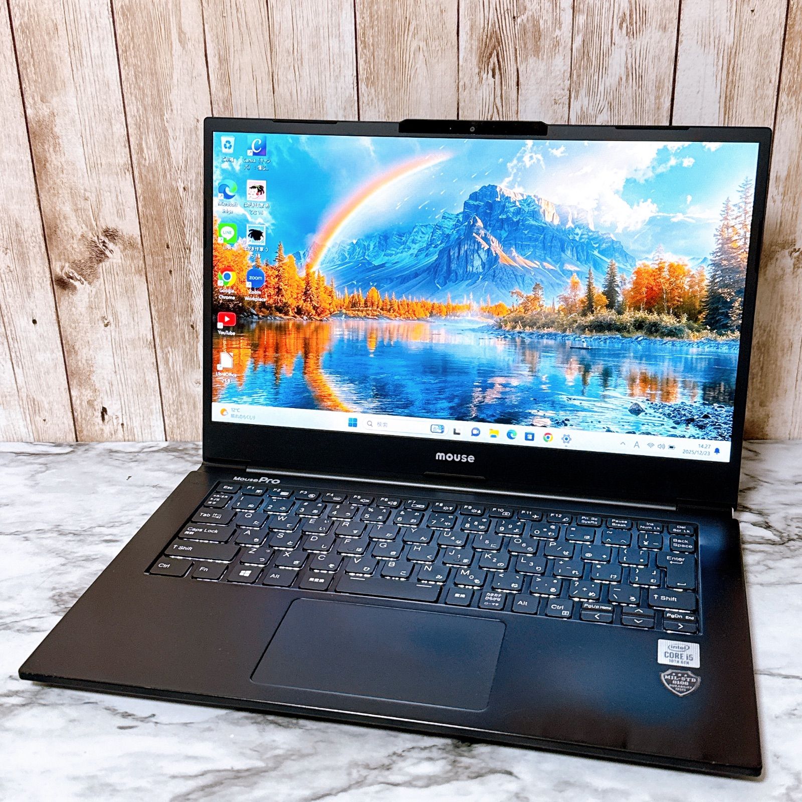 2020年製✨第10世代 爆速SSD/メモリ8GB✨カメラ マウス 薄型パソコン