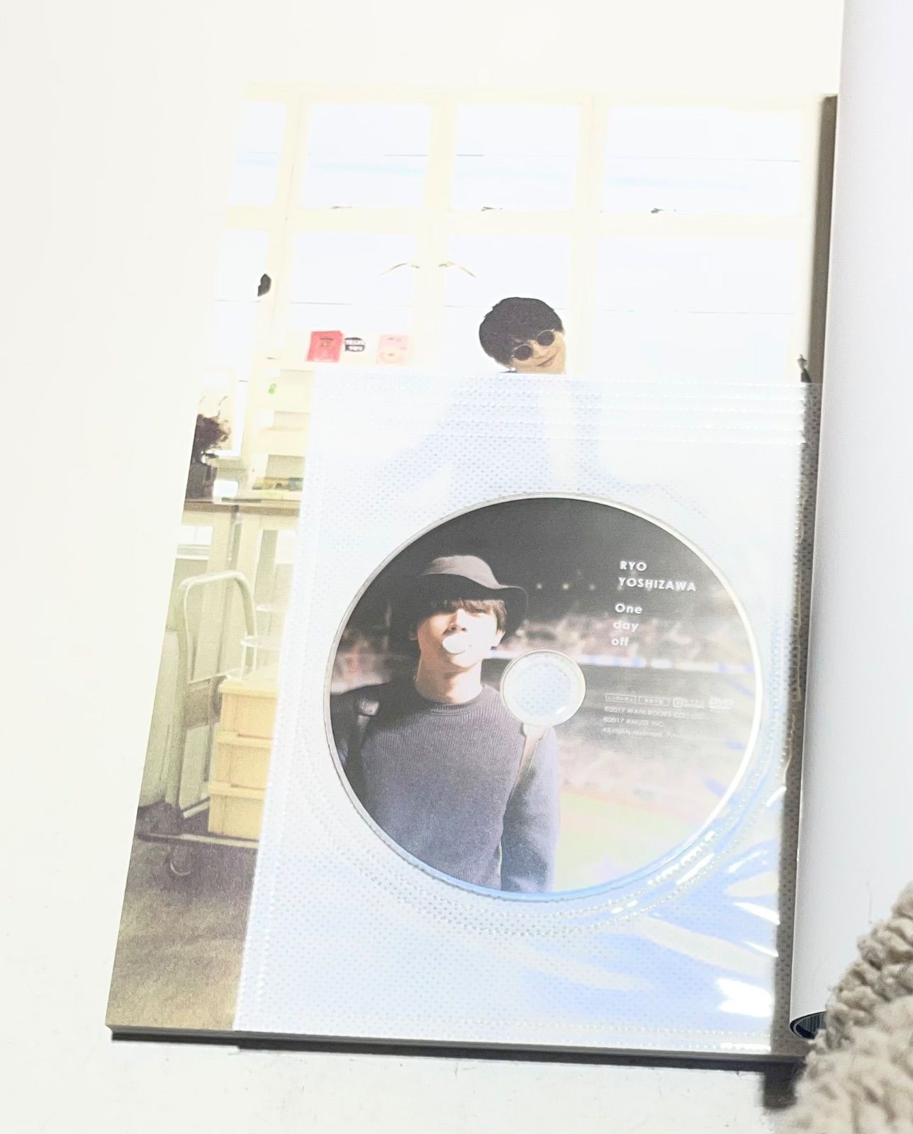 吉沢亮 RYO YOSHIZAWA: One day off 写真集 - メルカリ