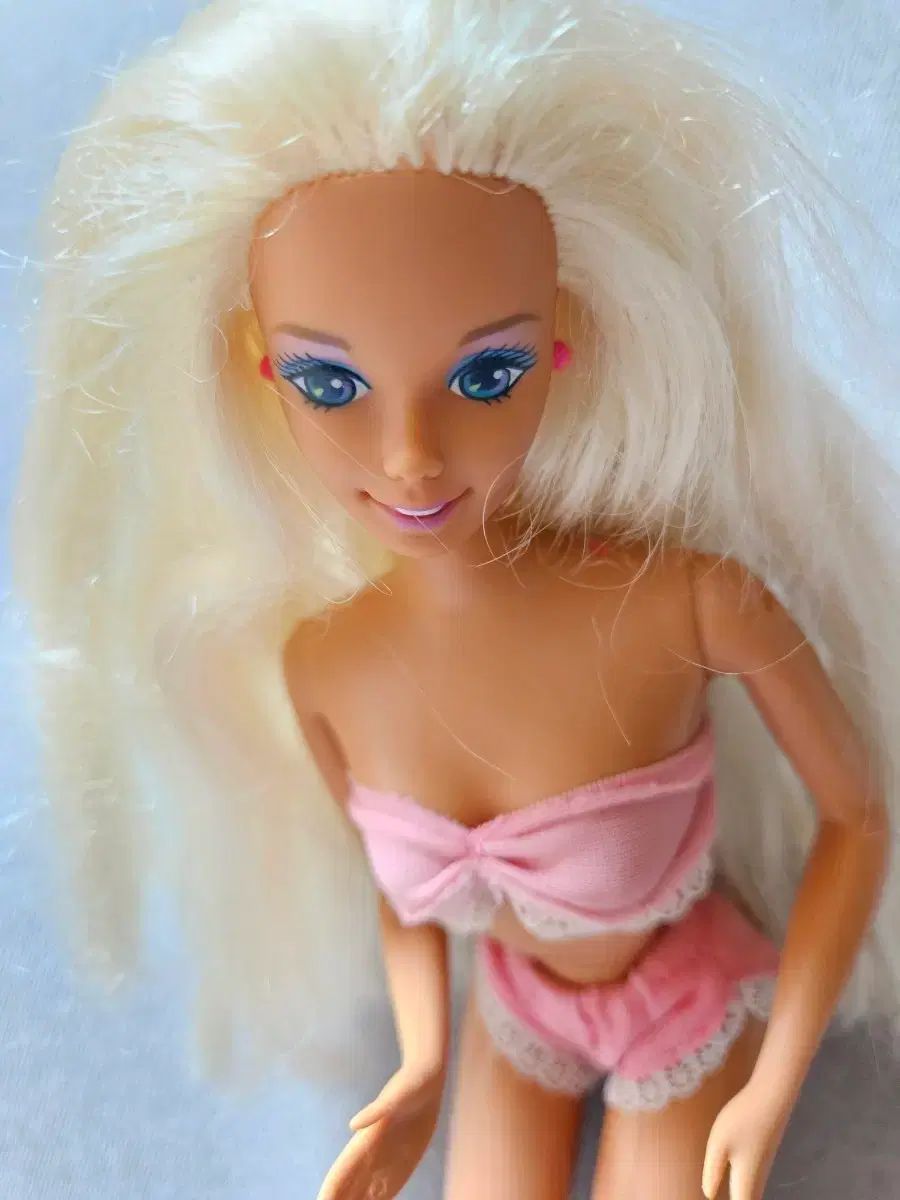ヴィンテージ バービー人形 (1966) - メルカリ