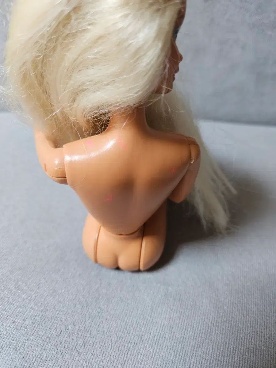 ヴィンテージ バービー人形 (1966) - メルカリ
