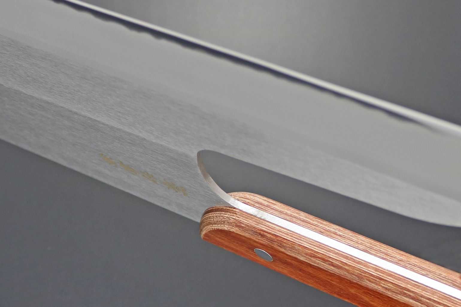 KC-579 兼常作 高級ステンレス鋼 麺切庖丁 赤合板柄 包丁 300mm - メルカリ