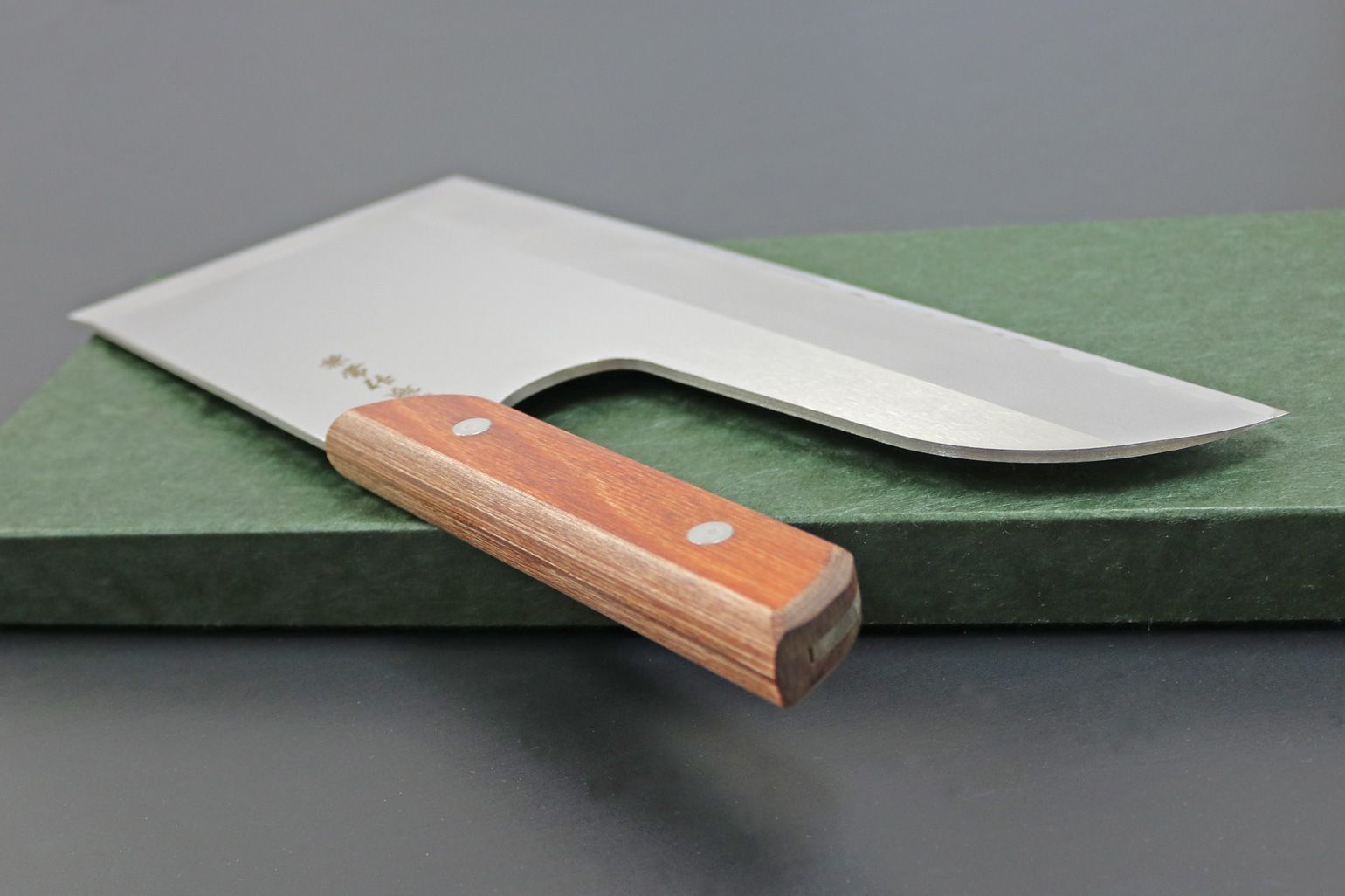 KC-579 兼常作 高級ステンレス鋼 麺切庖丁 赤合板柄 包丁 300mm KC-579 兼常作 高級ステンレス鋼 麺切庖丁 赤合板柄 包丁 300mm - メルカリ