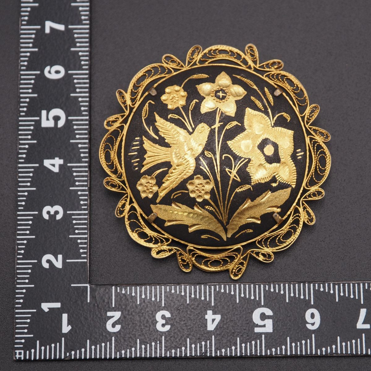 L091 金工 象嵌 ブローチ ダマスキナード バード 花鳥柄 フィリグリー