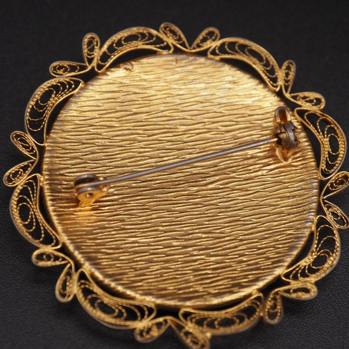 L091 金工 象嵌 ブローチ ダマスキナード バード 花鳥柄 フィリグリー